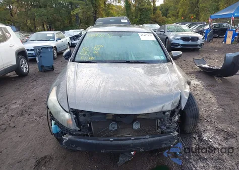 2009 Honda Accord 2.4 Lx z USA, uszkodzony, nr VIN 1HGCP26389A055987